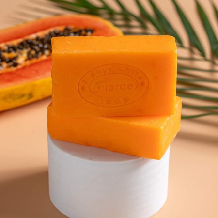 Fiorae Papaya Whitening Soap