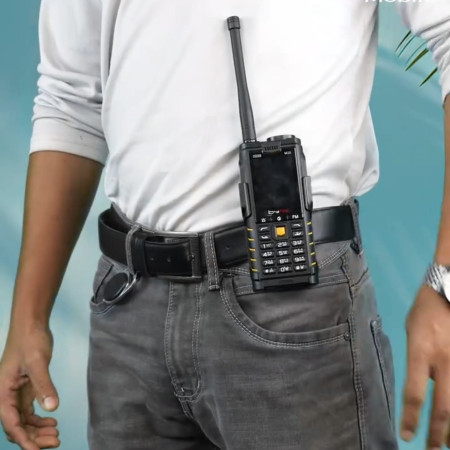Black Color 4 sim Walkie Talkie Mobile